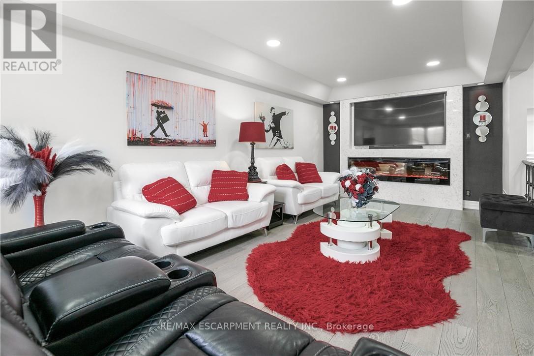 #16 876 GOLF LINKS ROAD - 15