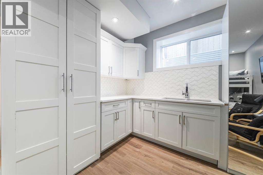 113 Airmont Court - 36