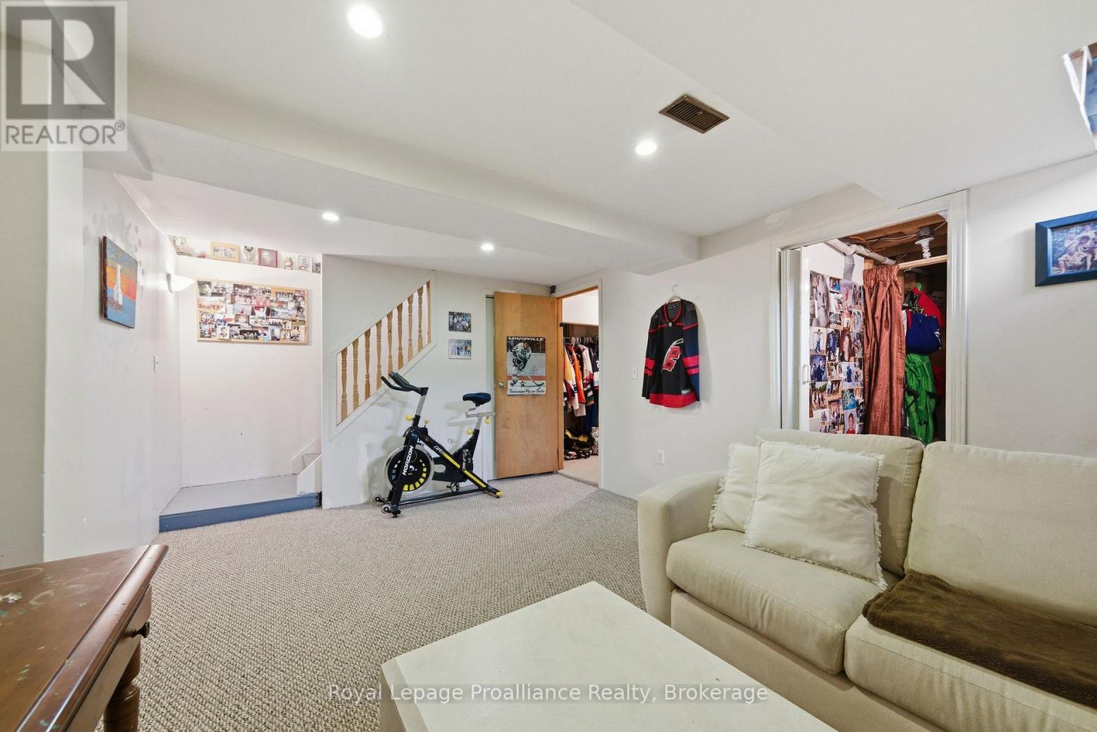 903 FAIRBANKS ROAD - 22