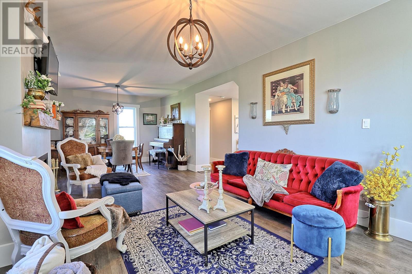 140 ROBIN ROAD - 15
