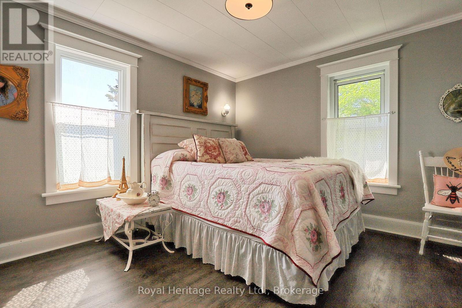 140 ROBIN ROAD - 24