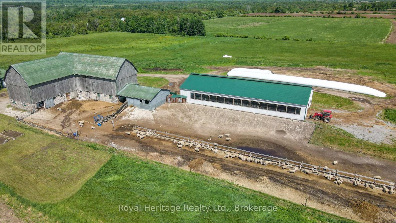 140 ROBIN ROAD - 32