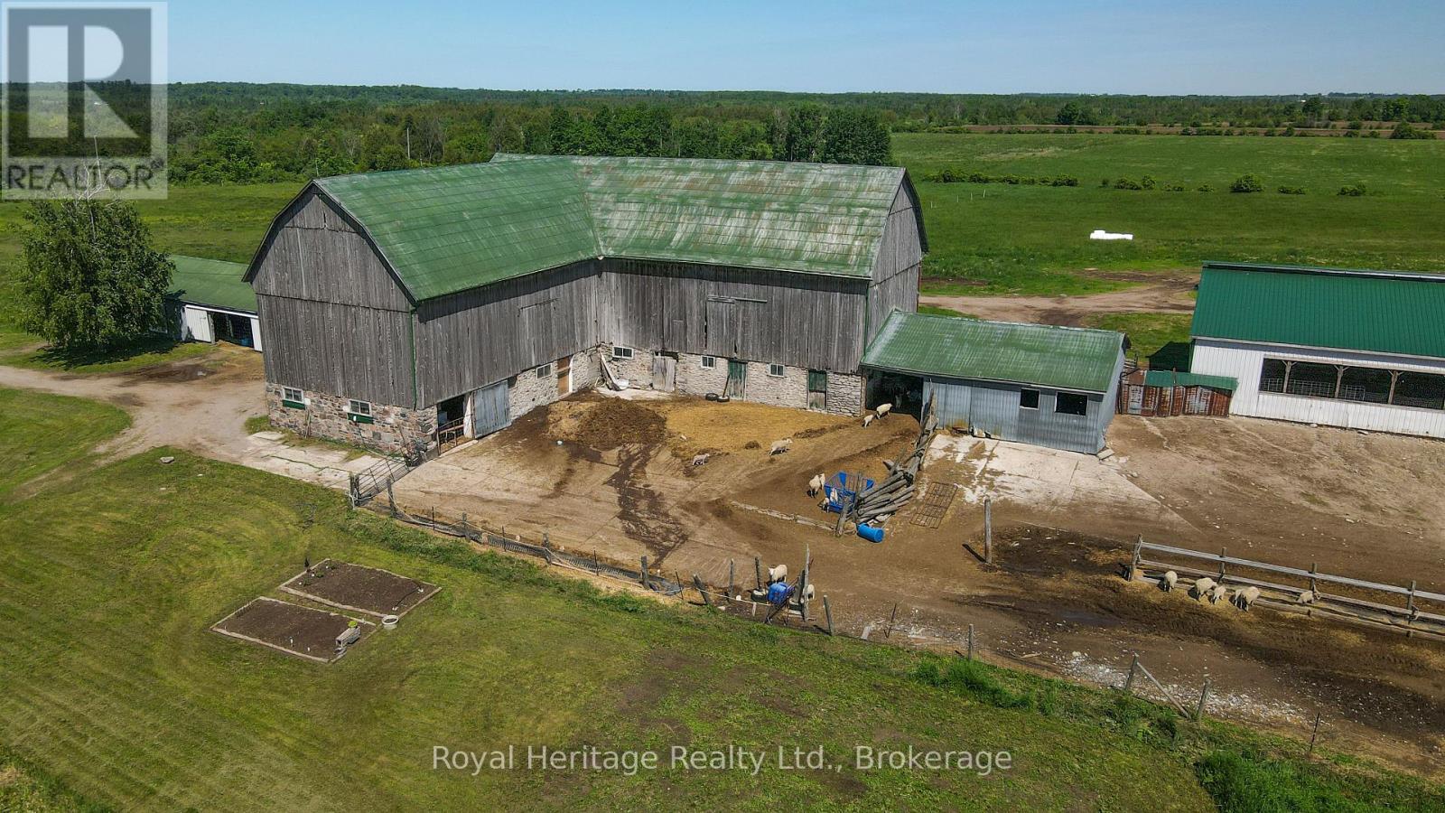 140 ROBIN ROAD - 38
