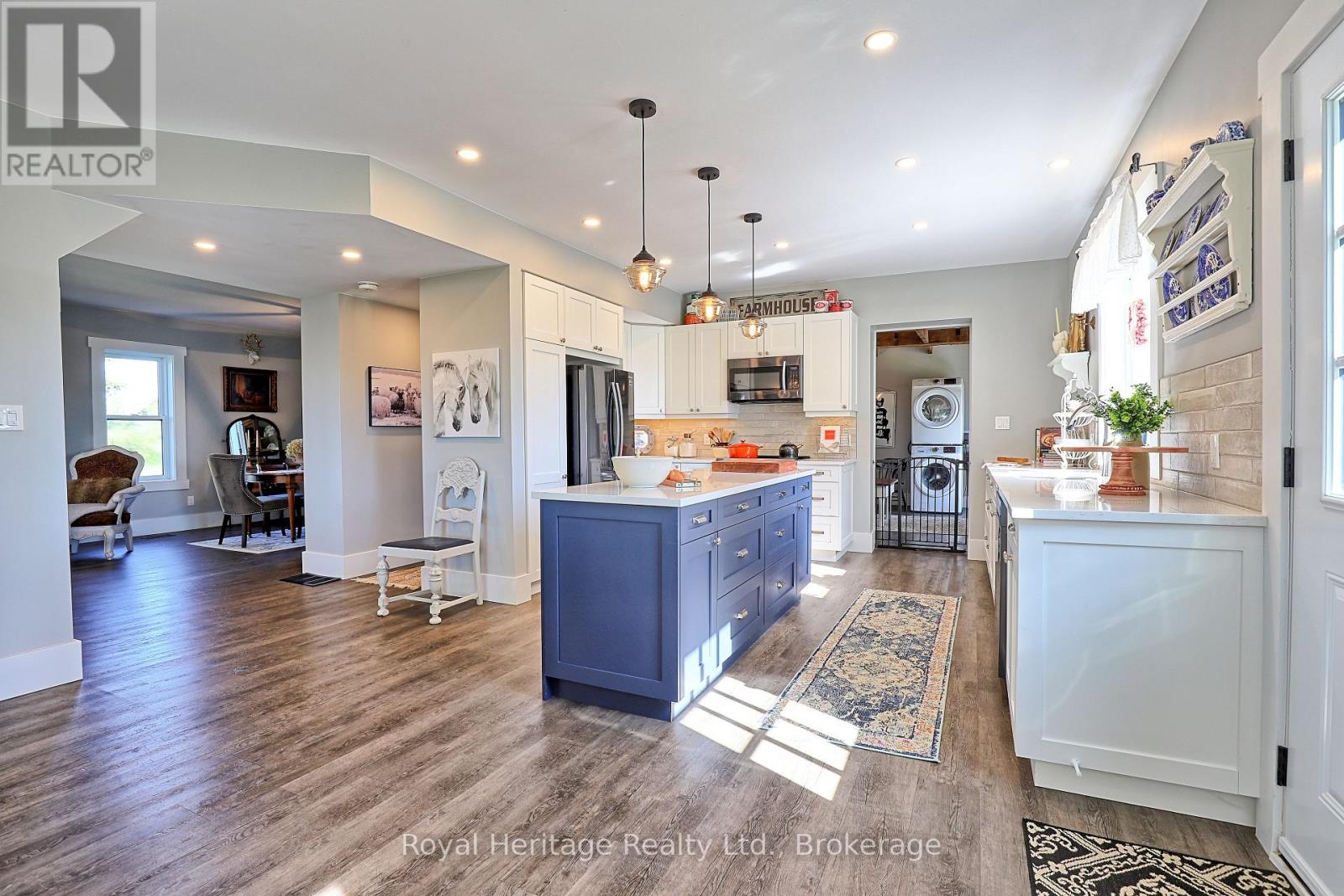 140 ROBIN ROAD - 7