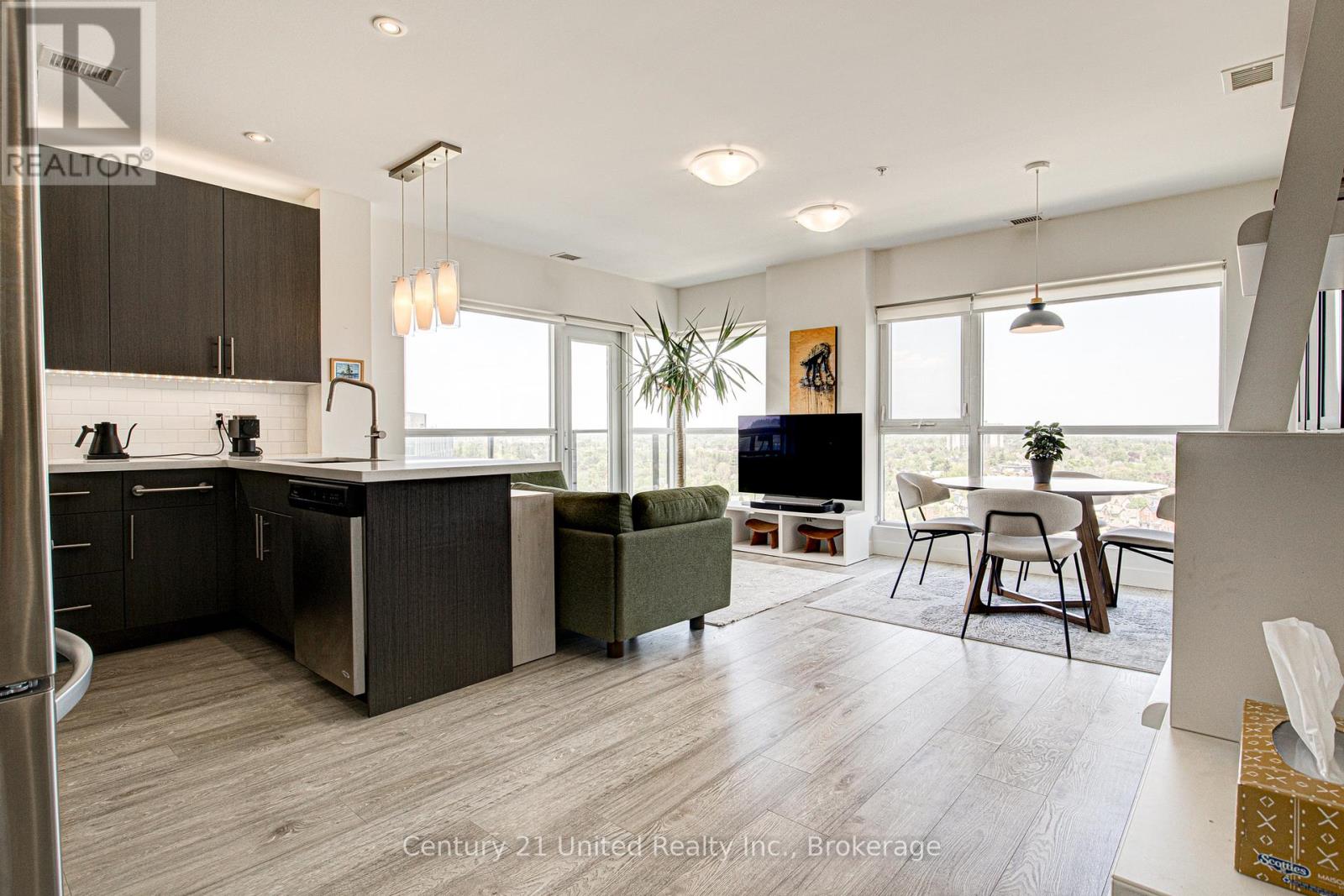 #1702 1 VICTORIA STREET S - 1