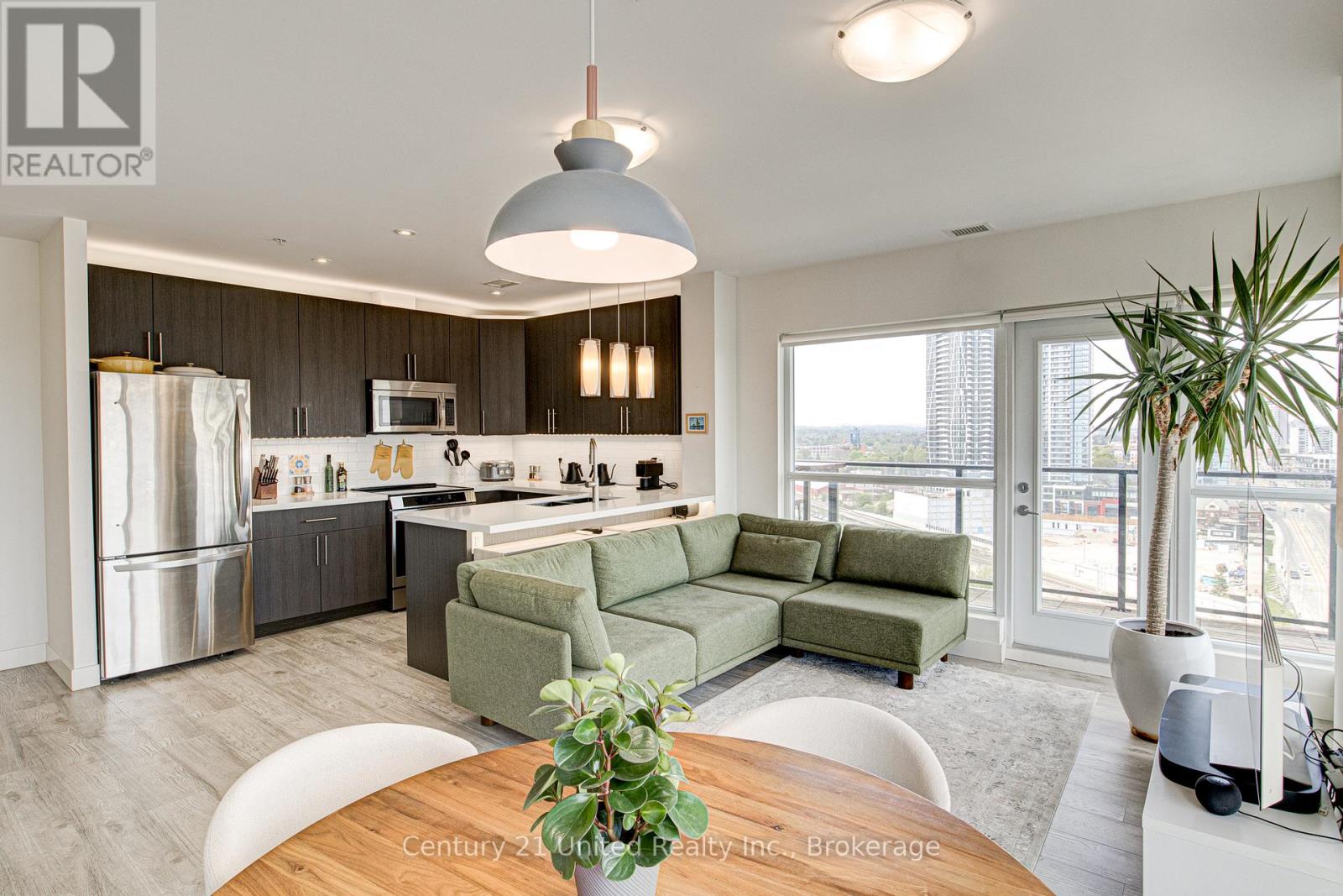 #1702 1 VICTORIA STREET S - 18
