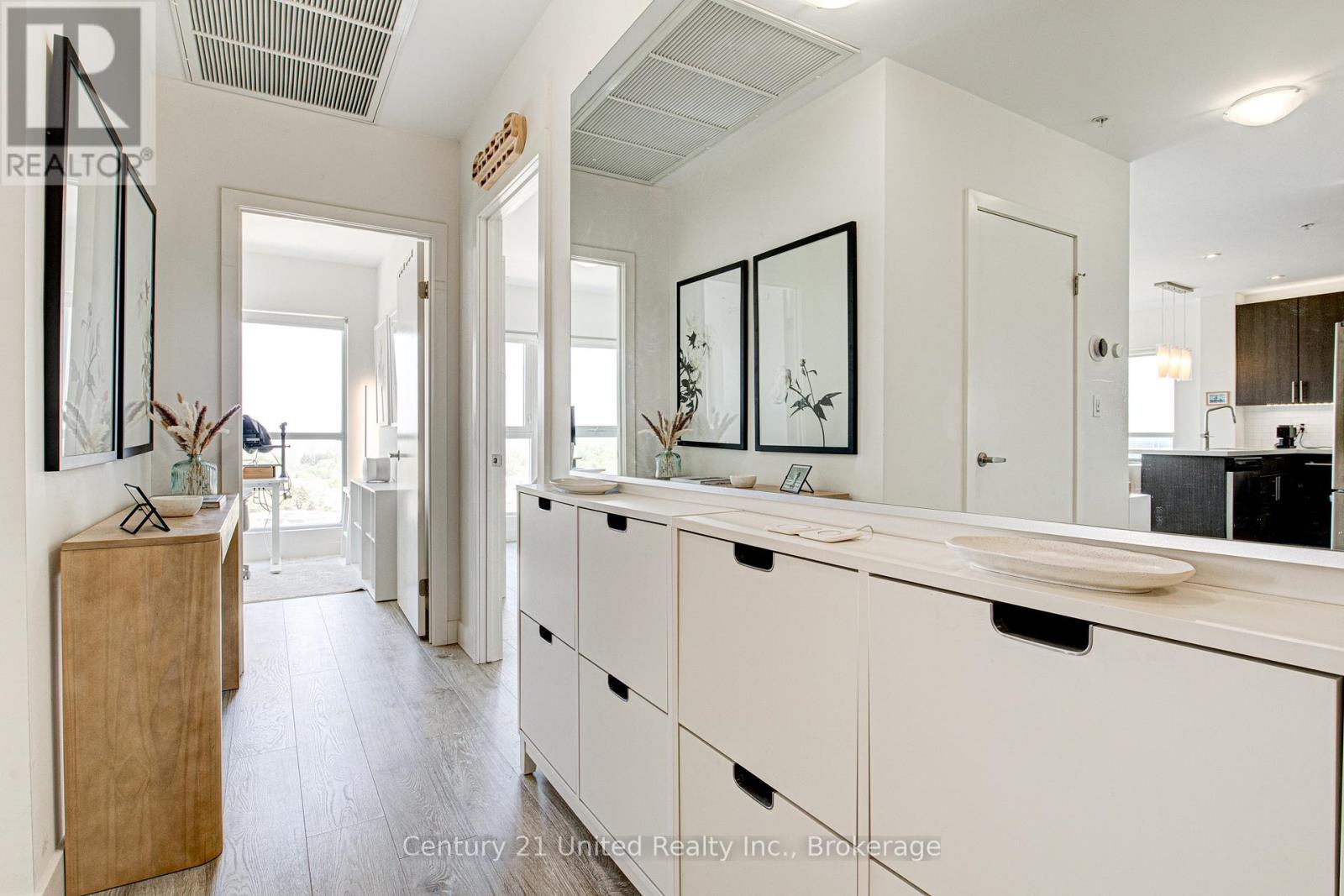 #1702 1 VICTORIA STREET S - 7