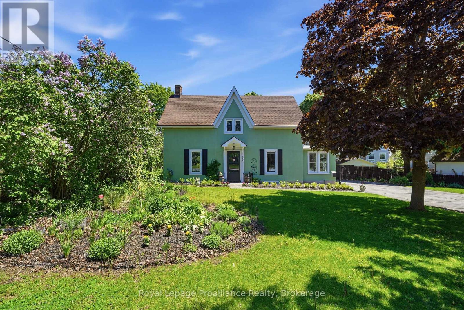 195 MACLELLAN AVENUE - 3