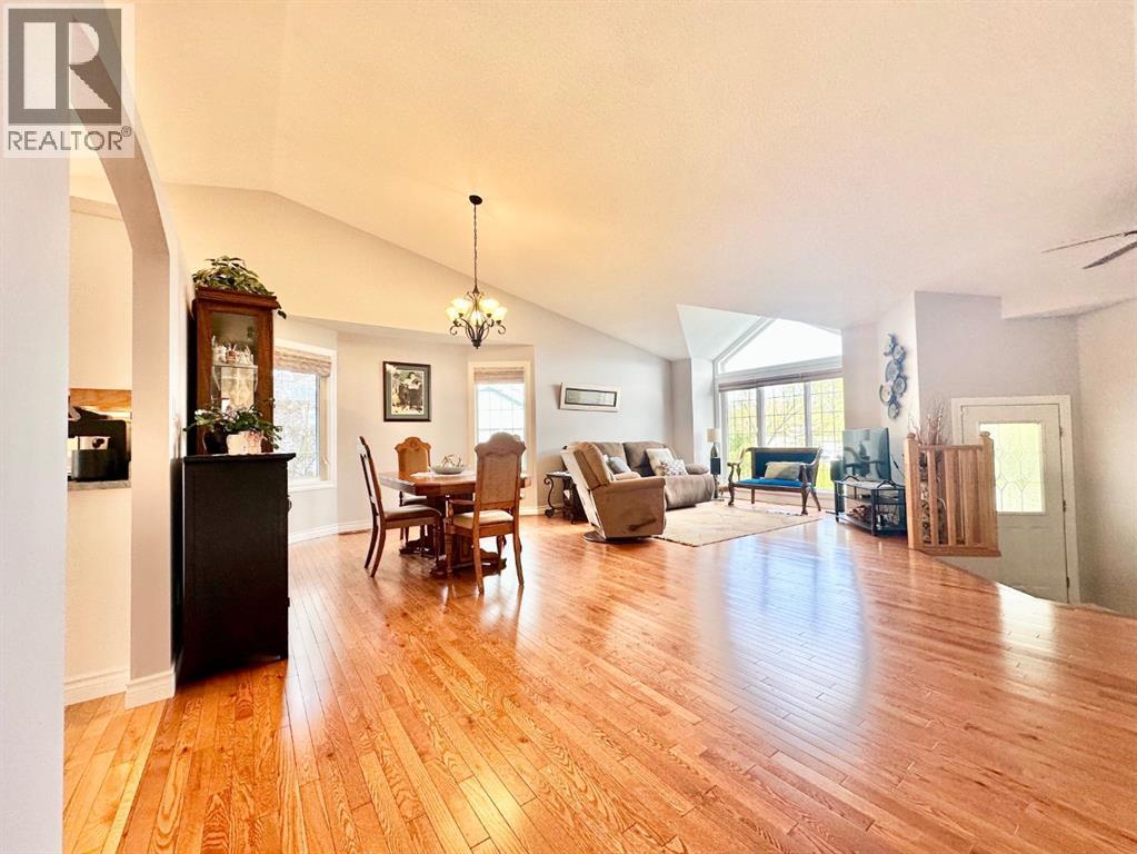 10233 114A Avenue - 16