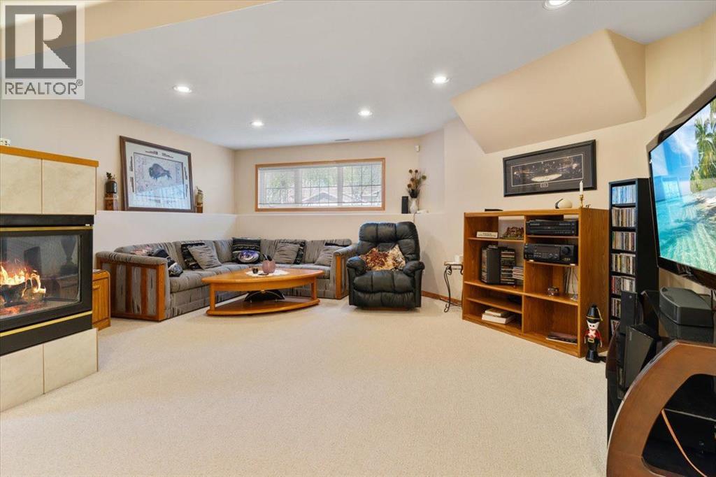 10233 114A Avenue - 24