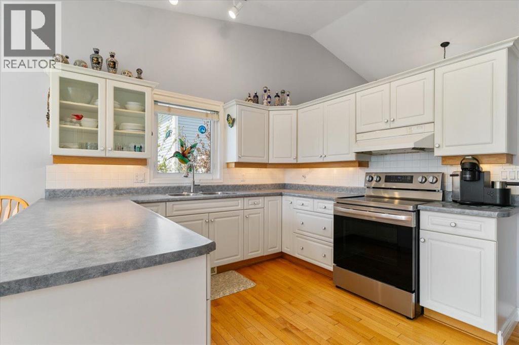 10233 114A Avenue - 13