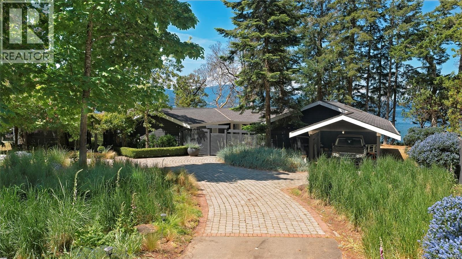 123 Swan Point Rd - 2