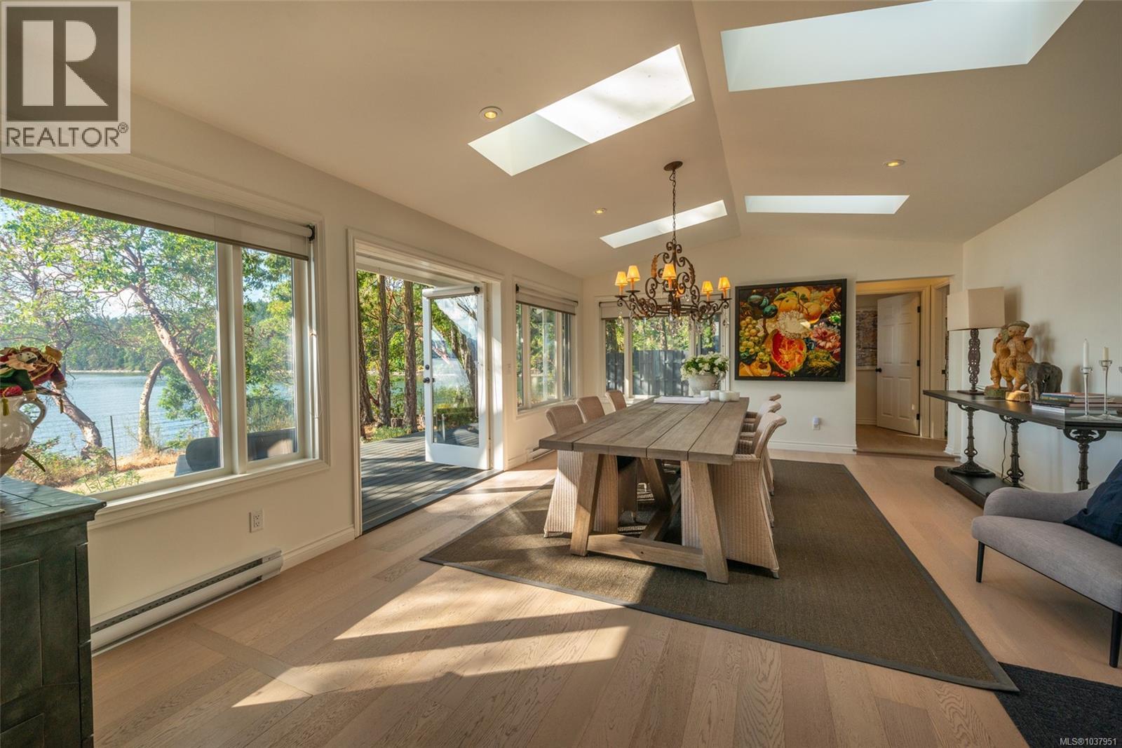123 Swan Point Rd - 35