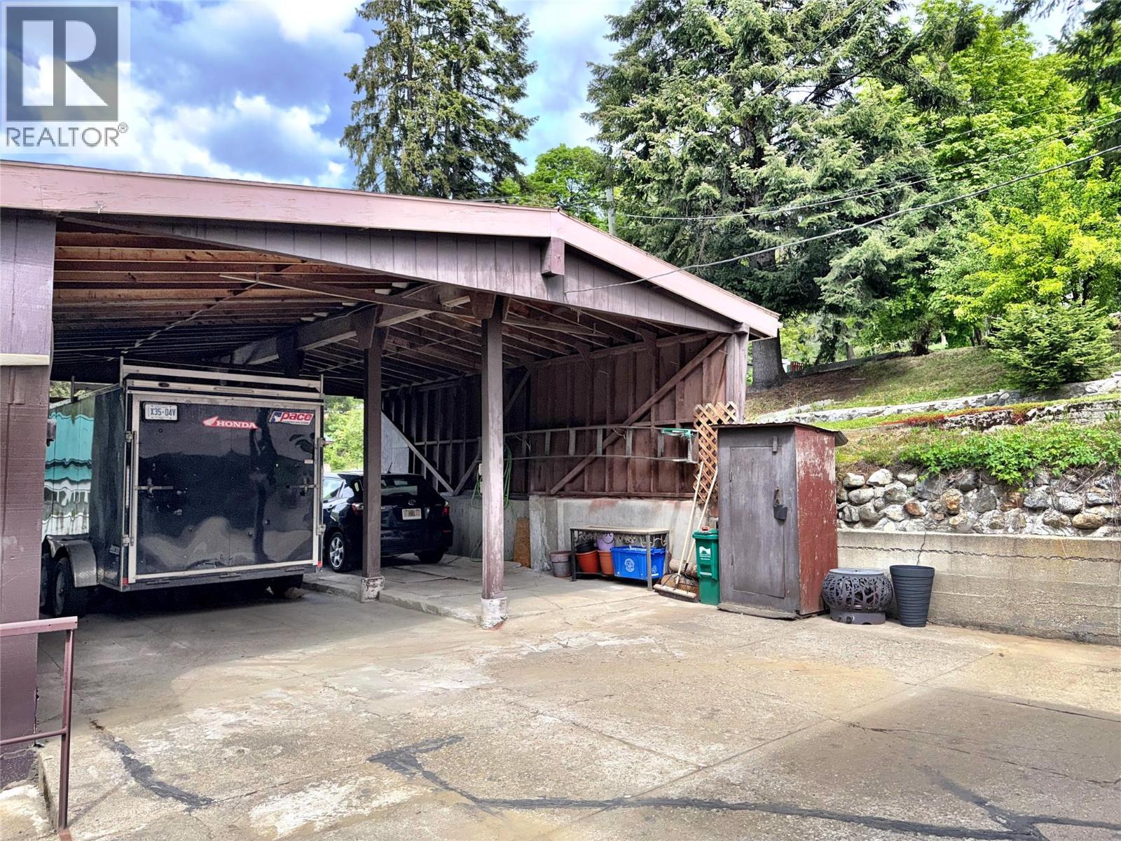 1925 Kootenay Avenue - 49
