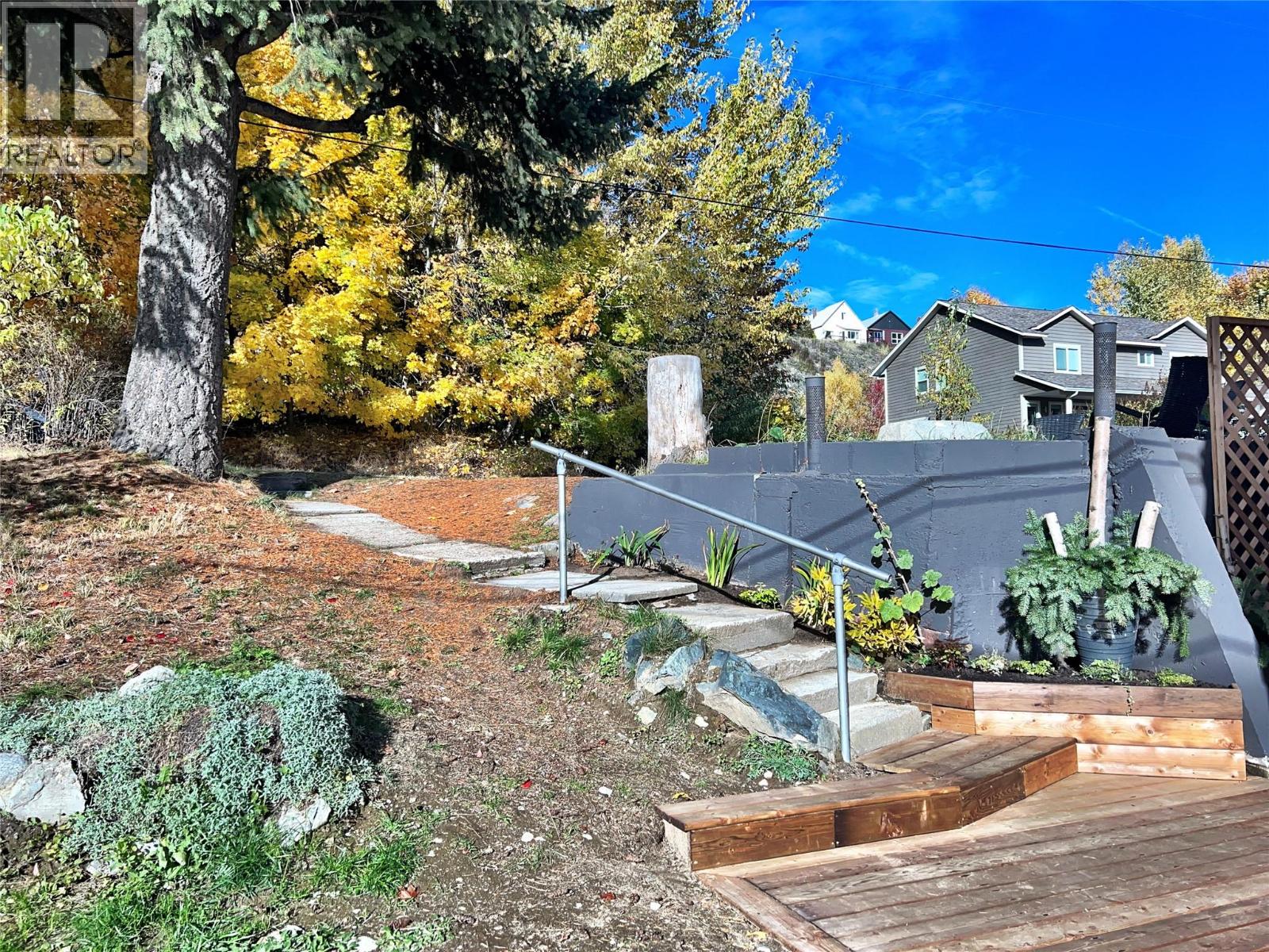 1925 Kootenay Avenue - 39