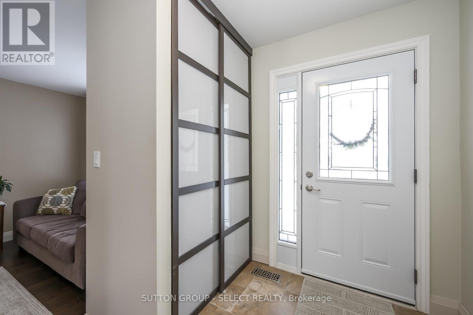 99 INVERARY CRESCENT - 3