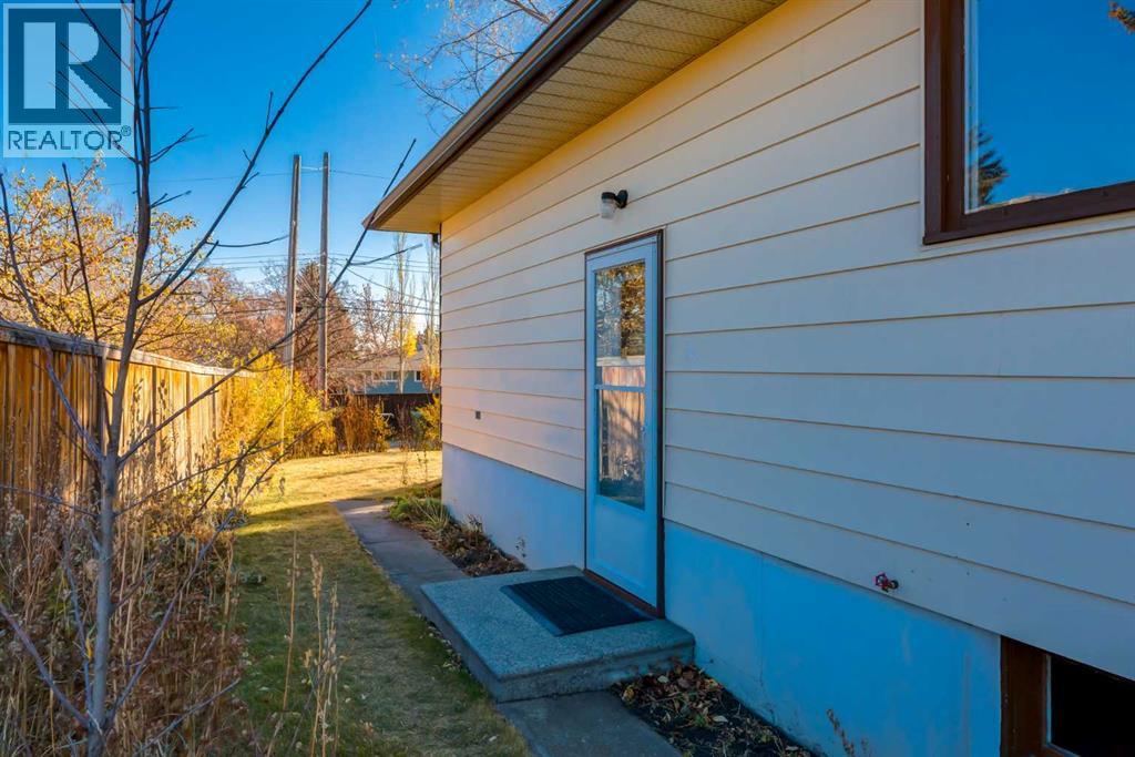 126 Winston Drive SW - 27
