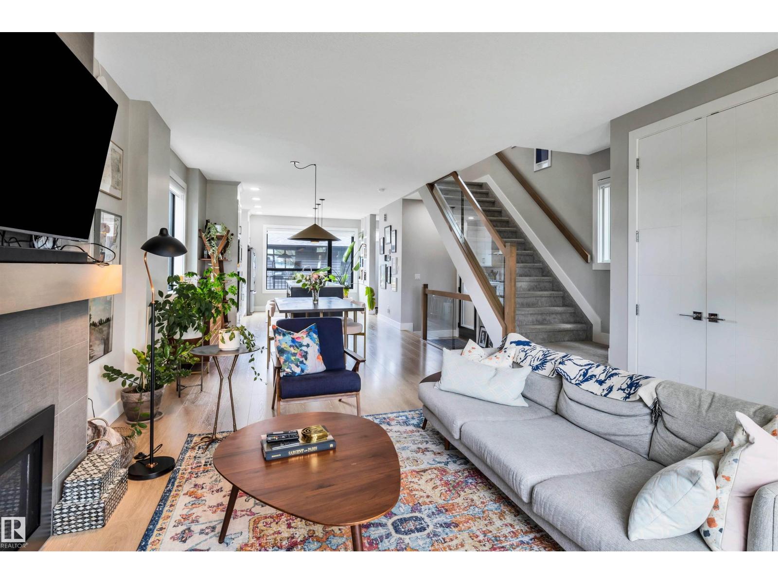 6333 105A ST NW - 11