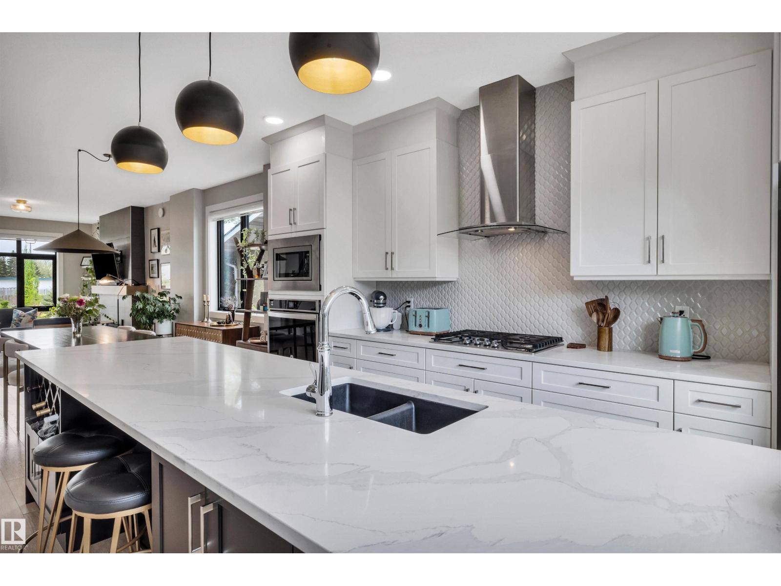 6333 105A ST NW - 22