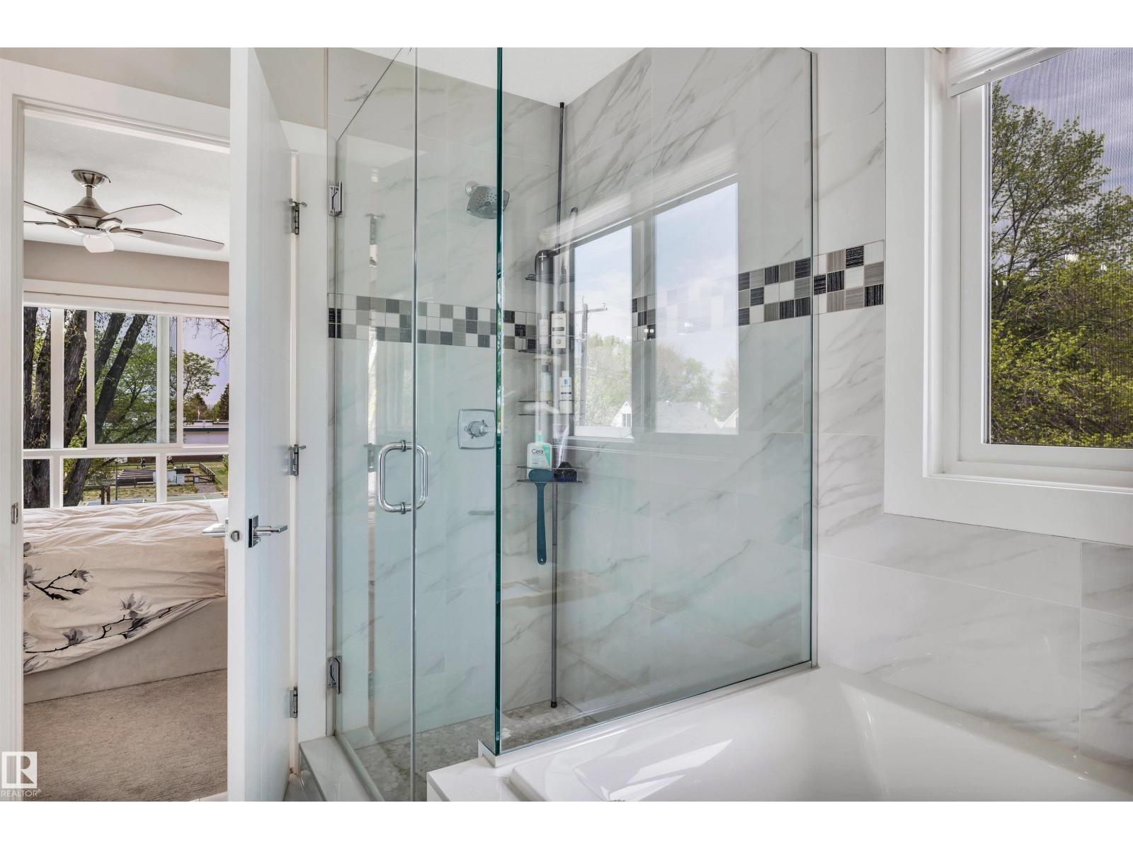 6333 105A ST NW - 31
