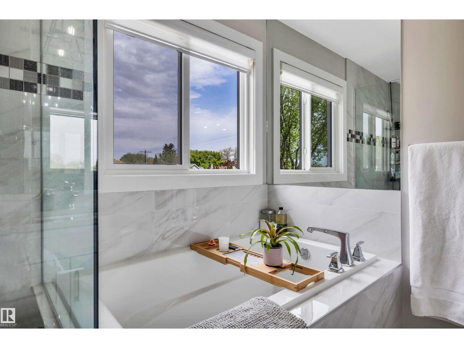 6333 105A ST NW - 32