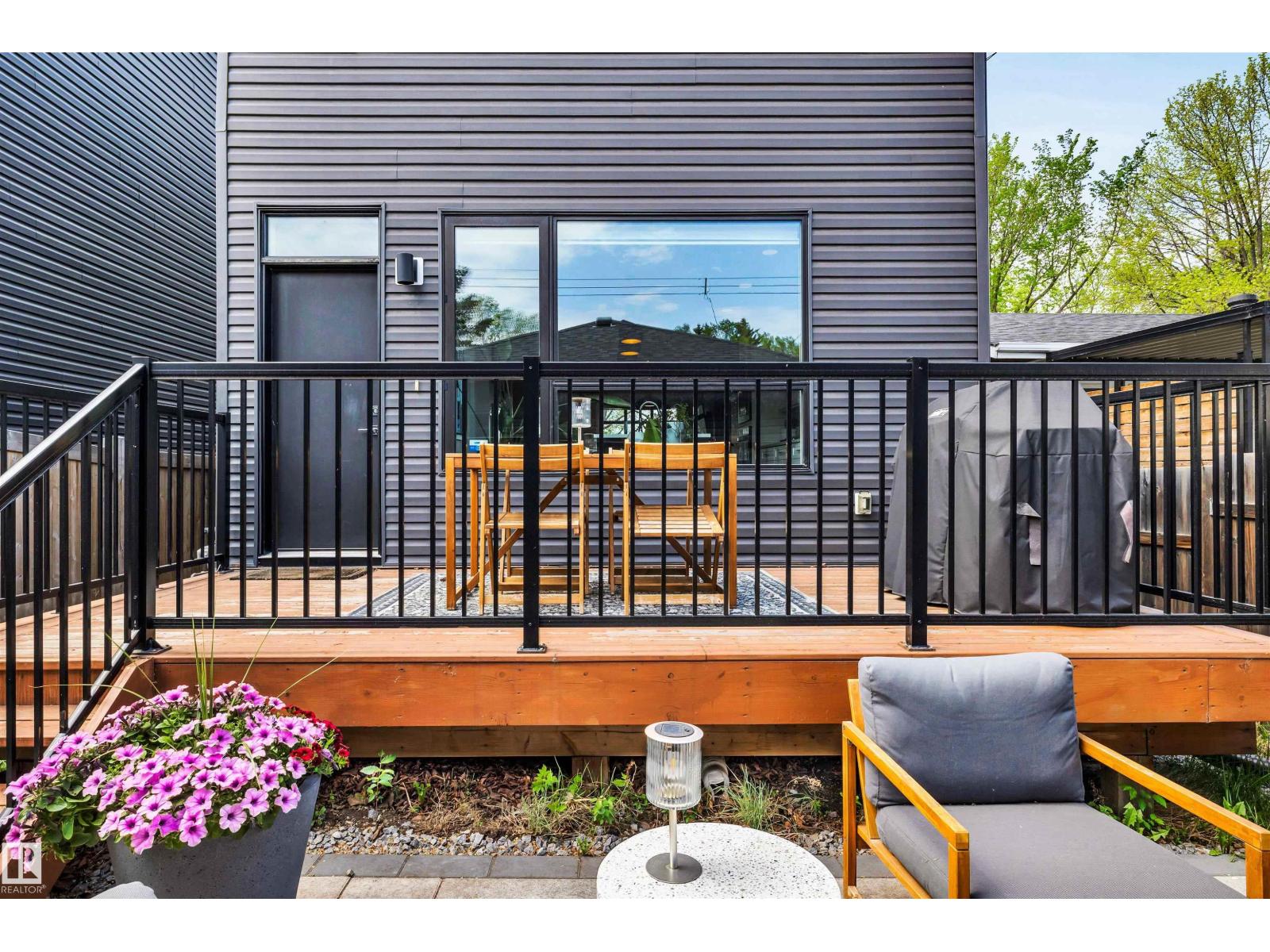 6333 105A ST NW - 45