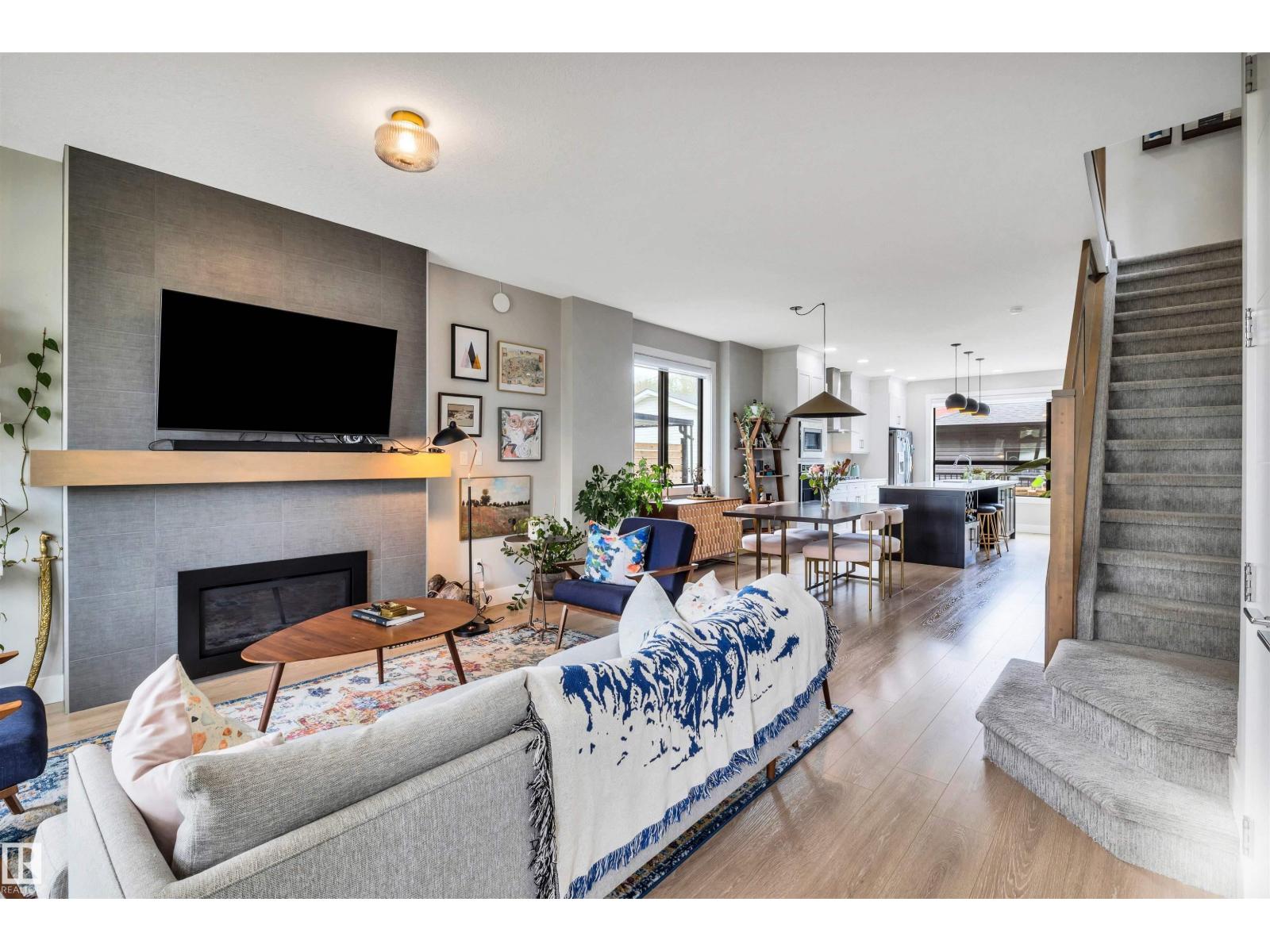 6333 105A ST NW - 6