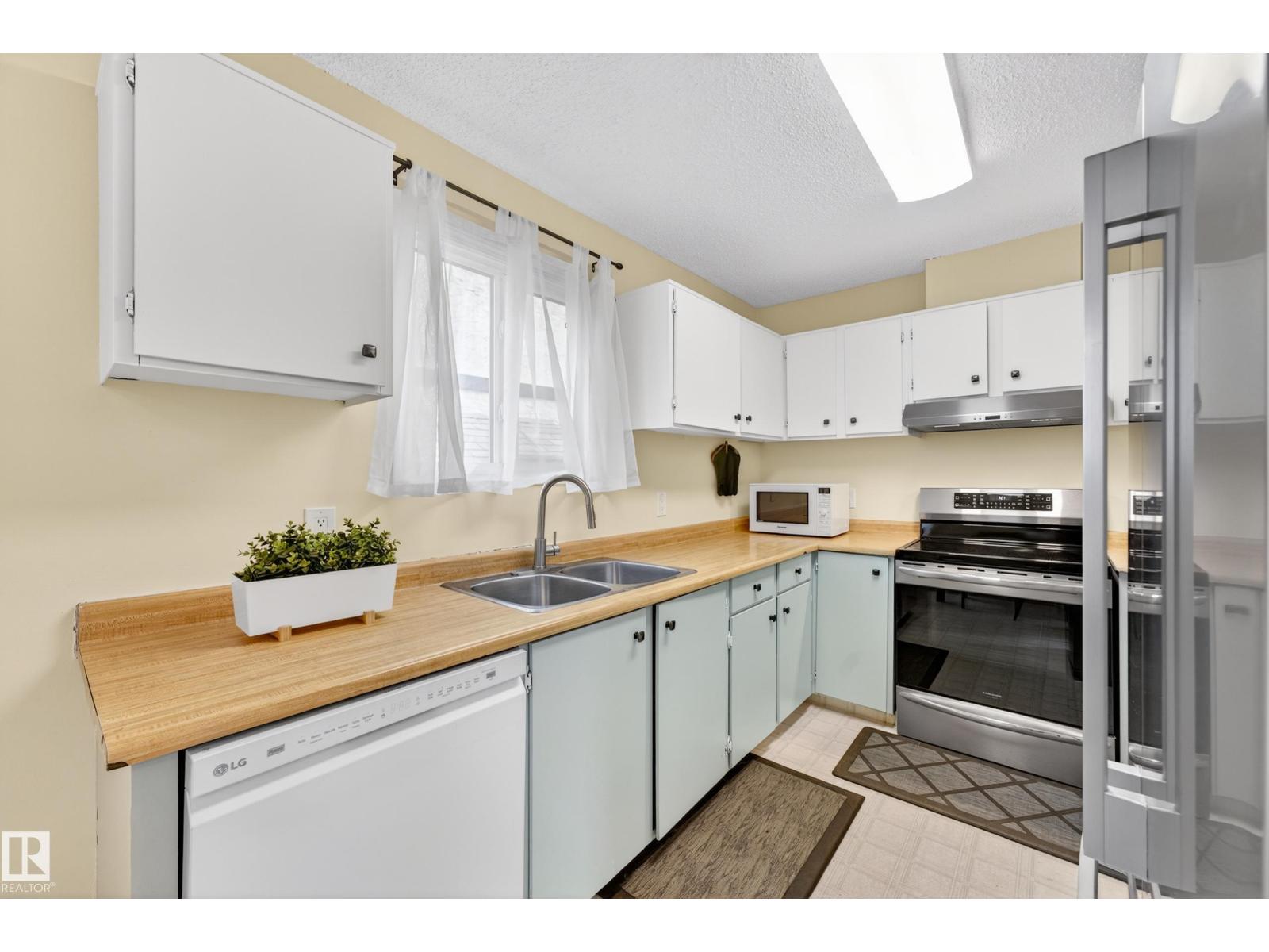 3004 36 ST NW - 14