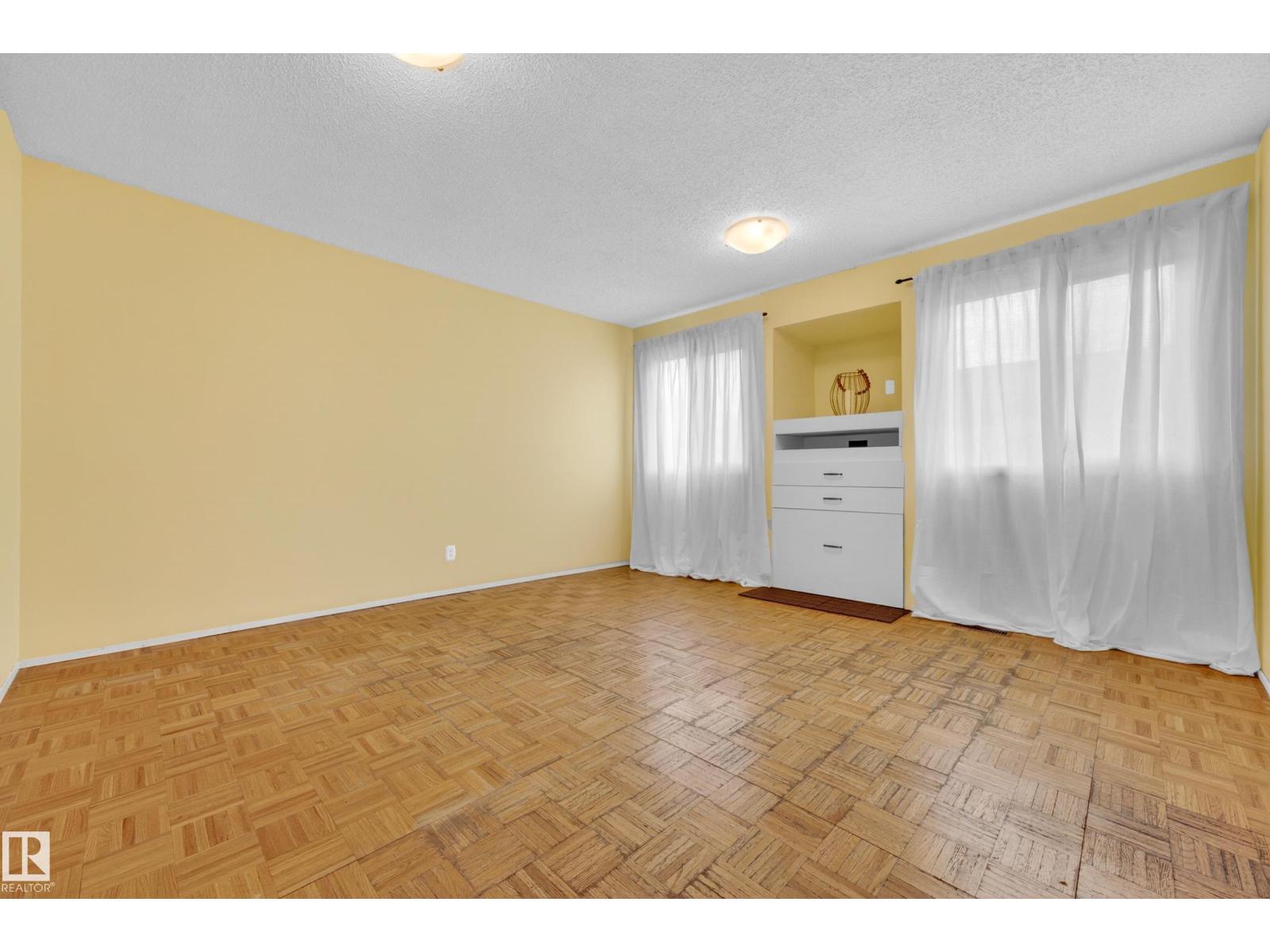 3004 36 ST NW - 16