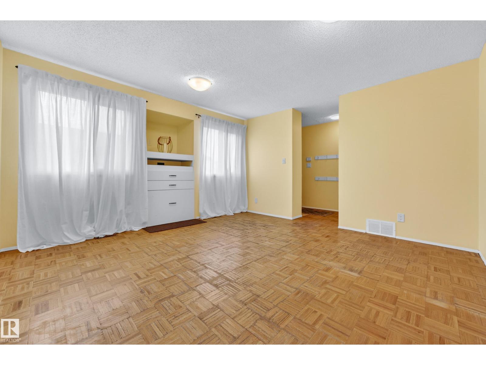 3004 36 ST NW - 17