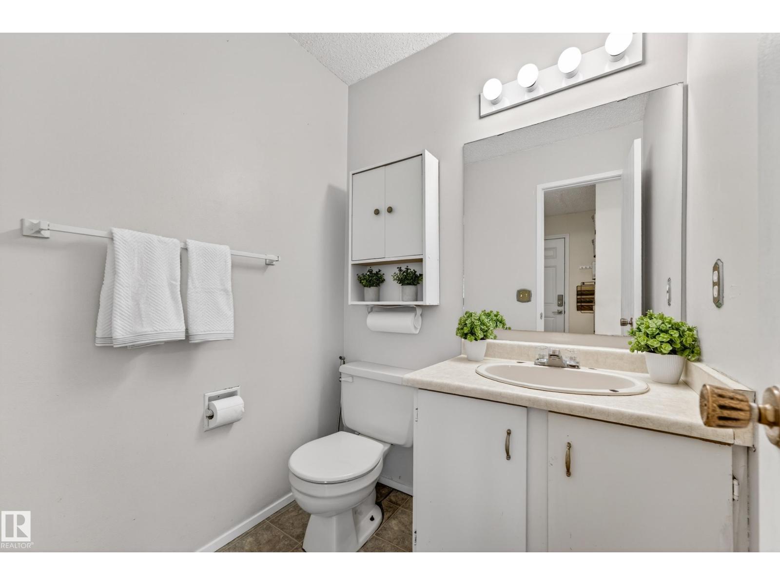 3004 36 ST NW - 18