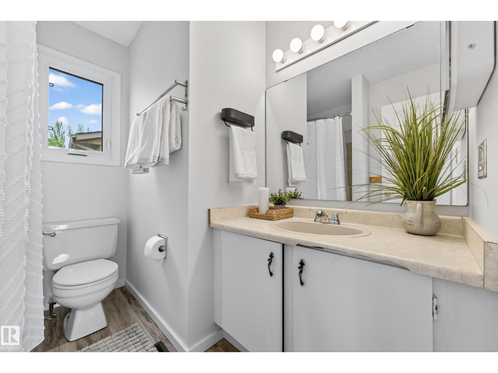 3004 36 ST NW - 28
