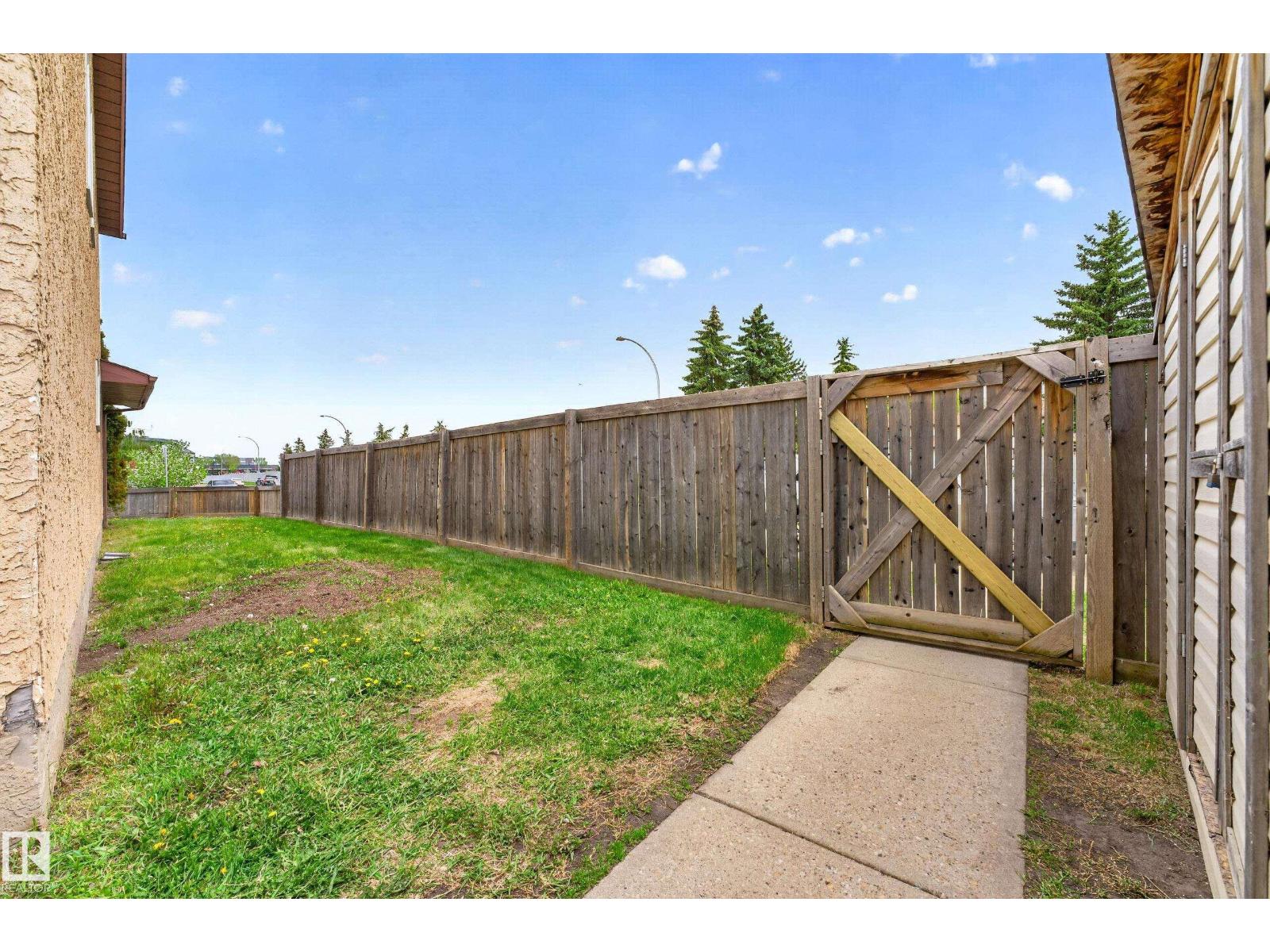 3004 36 ST NW - 32