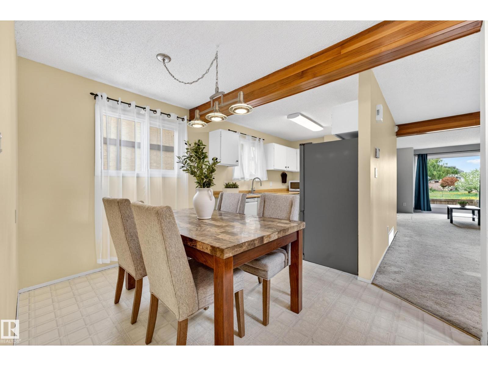 3004 36 ST NW - 8