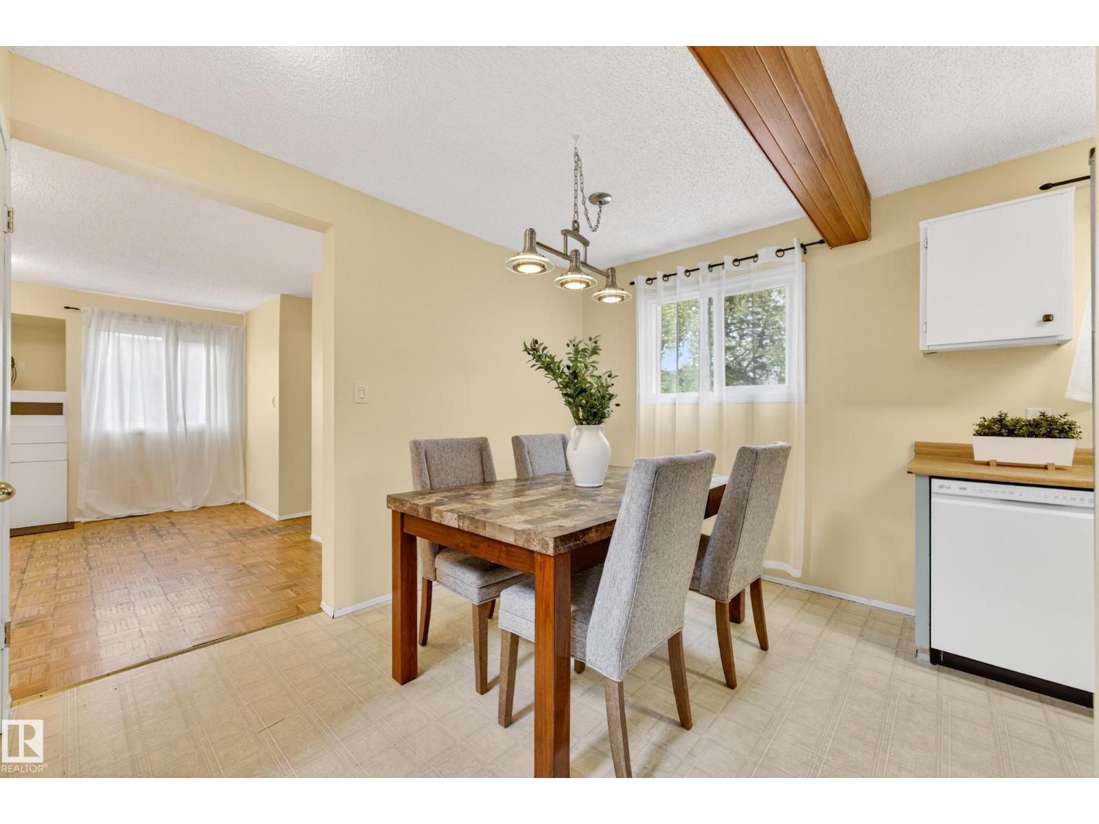 3004 36 ST NW - 9