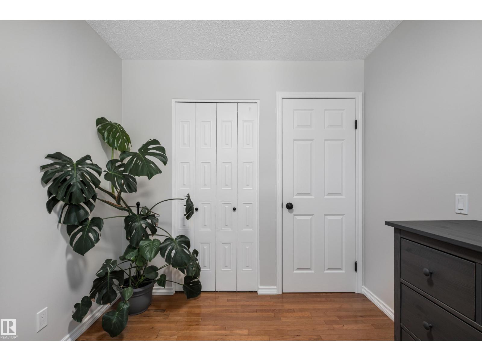 5804 57 AV — photo 24