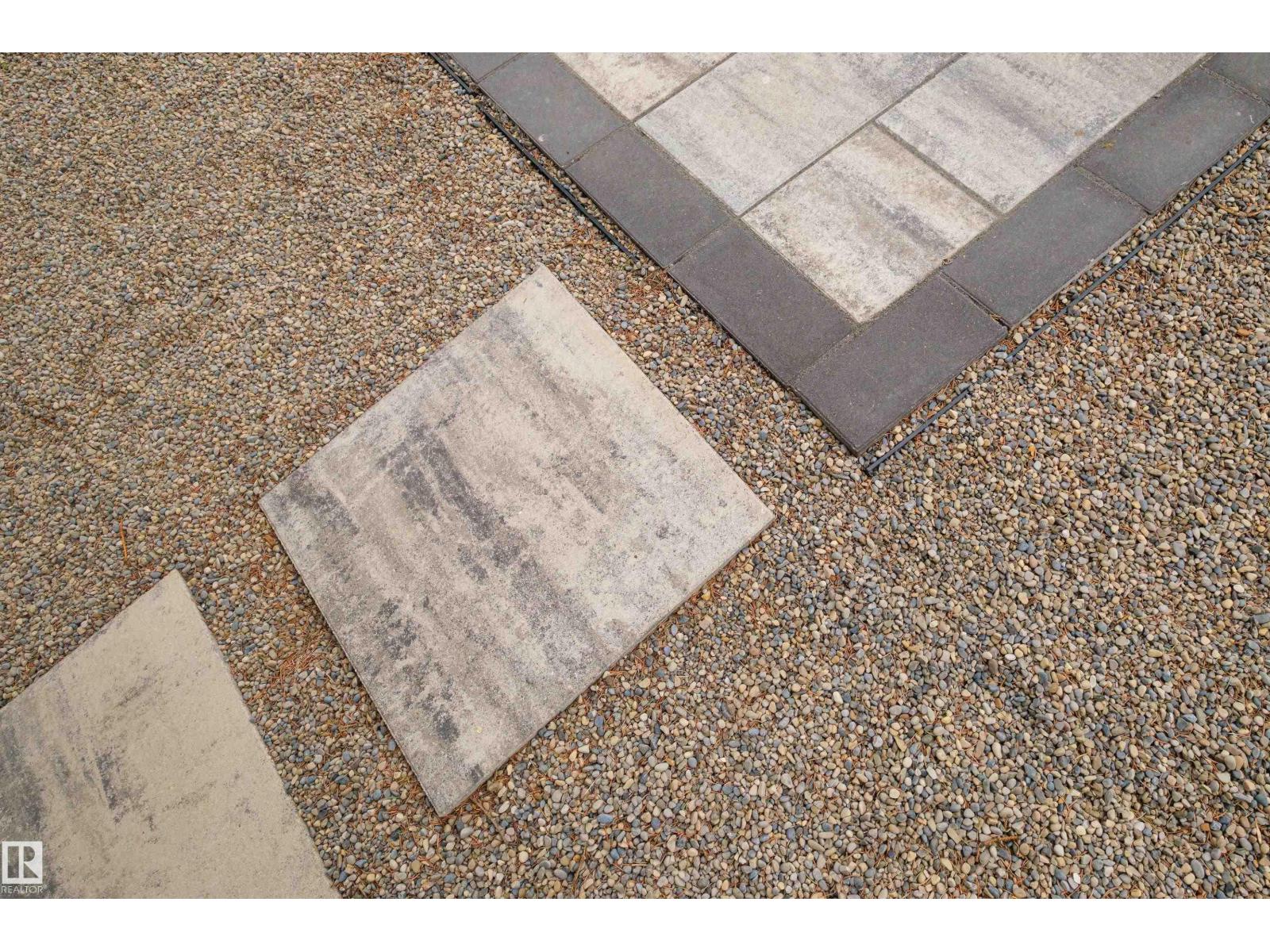 5804 57 AV — photo 44