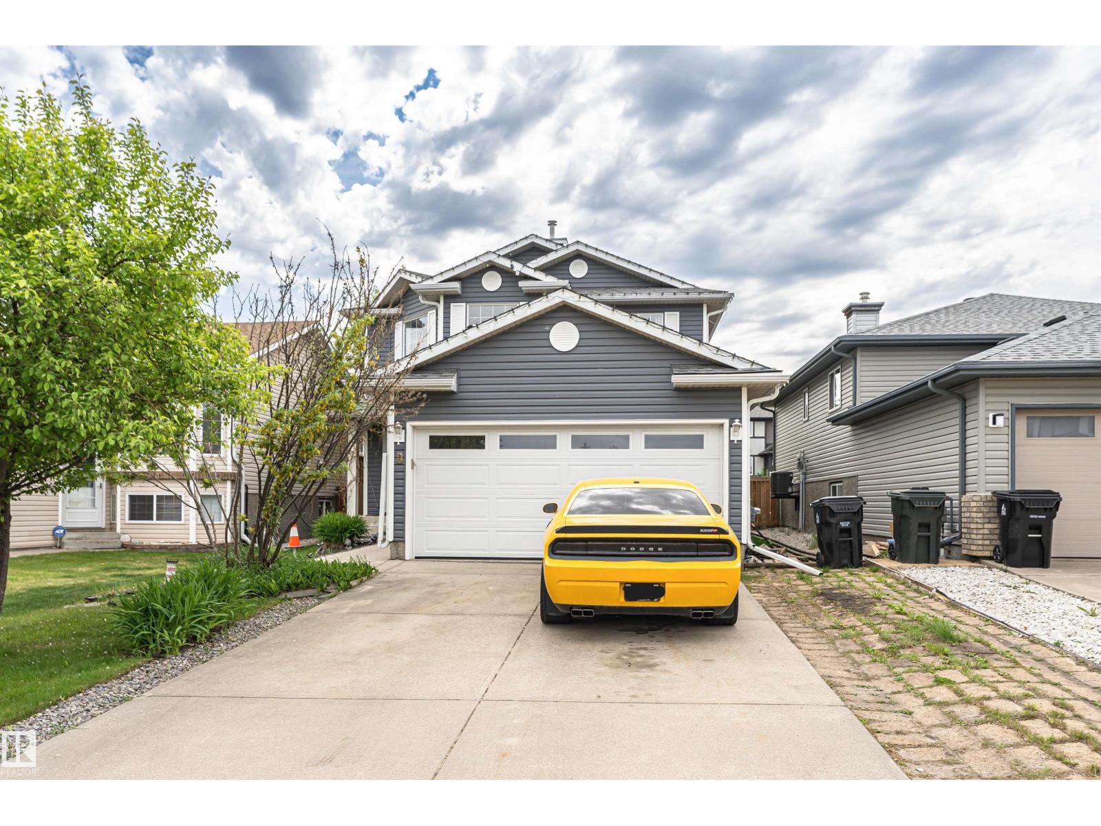 9 LANGLEY CR - Image 2