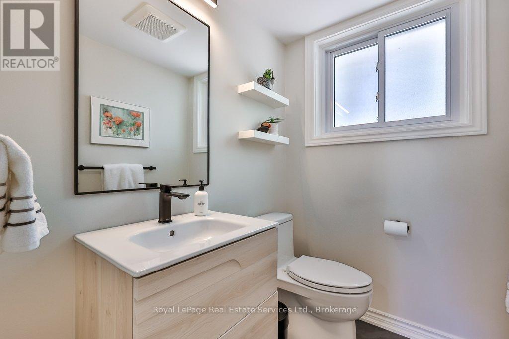 1528 WARLAND ROAD - 24