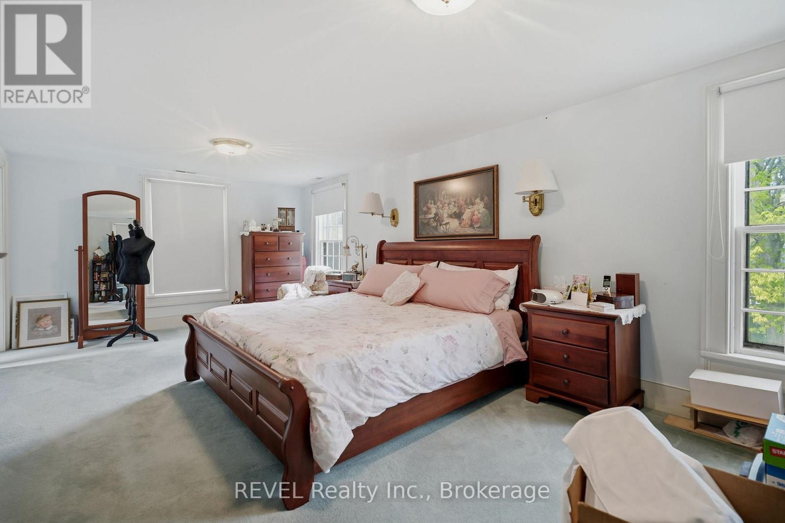 2376 CENTRE STREET - 15