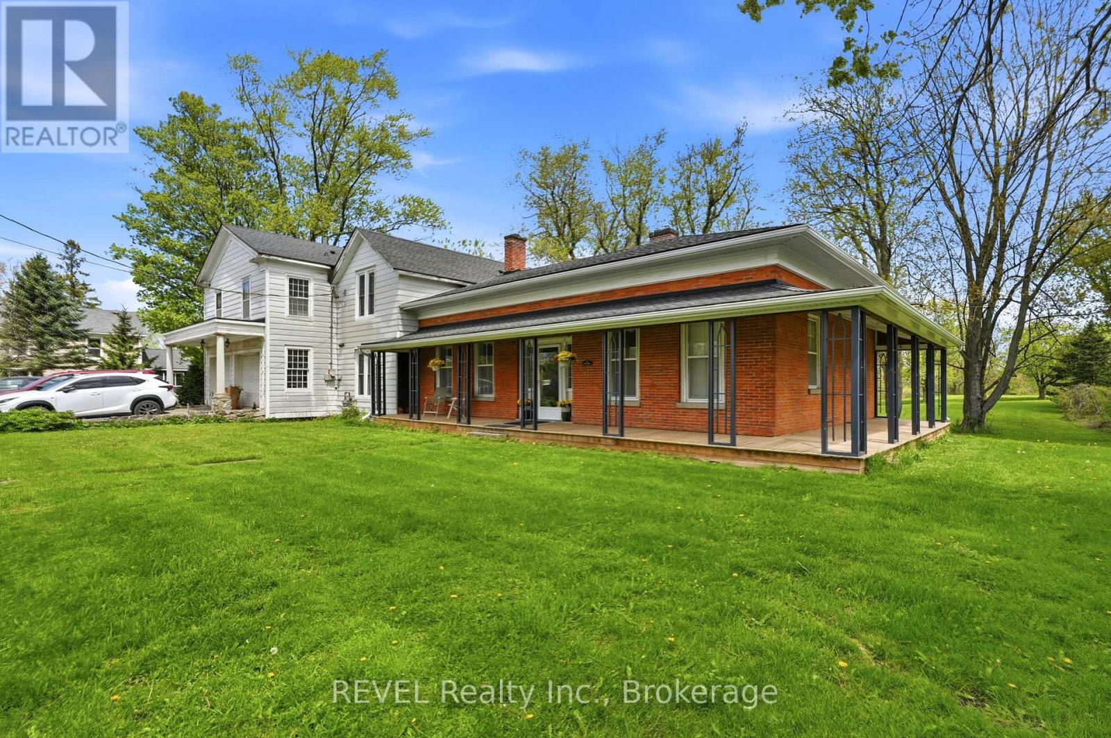 2376 CENTRE STREET - 2