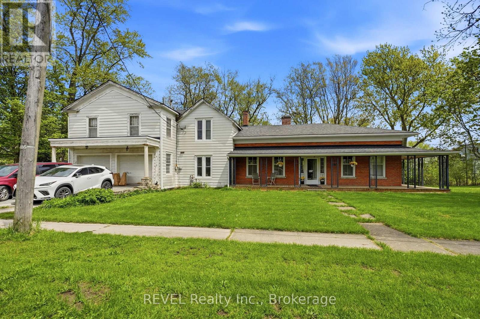 2376 CENTRE STREET - 20