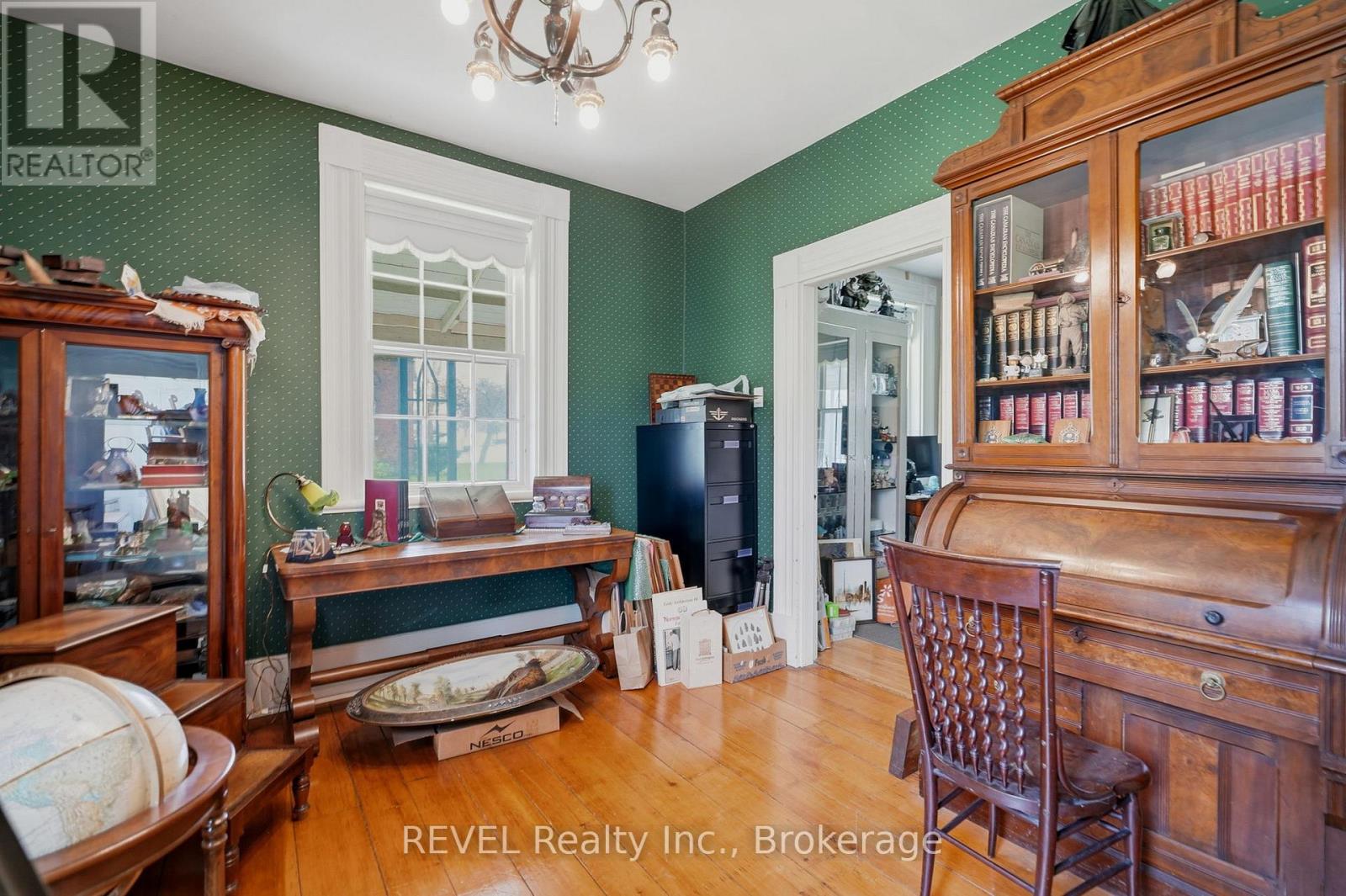 2376 CENTRE STREET - 22