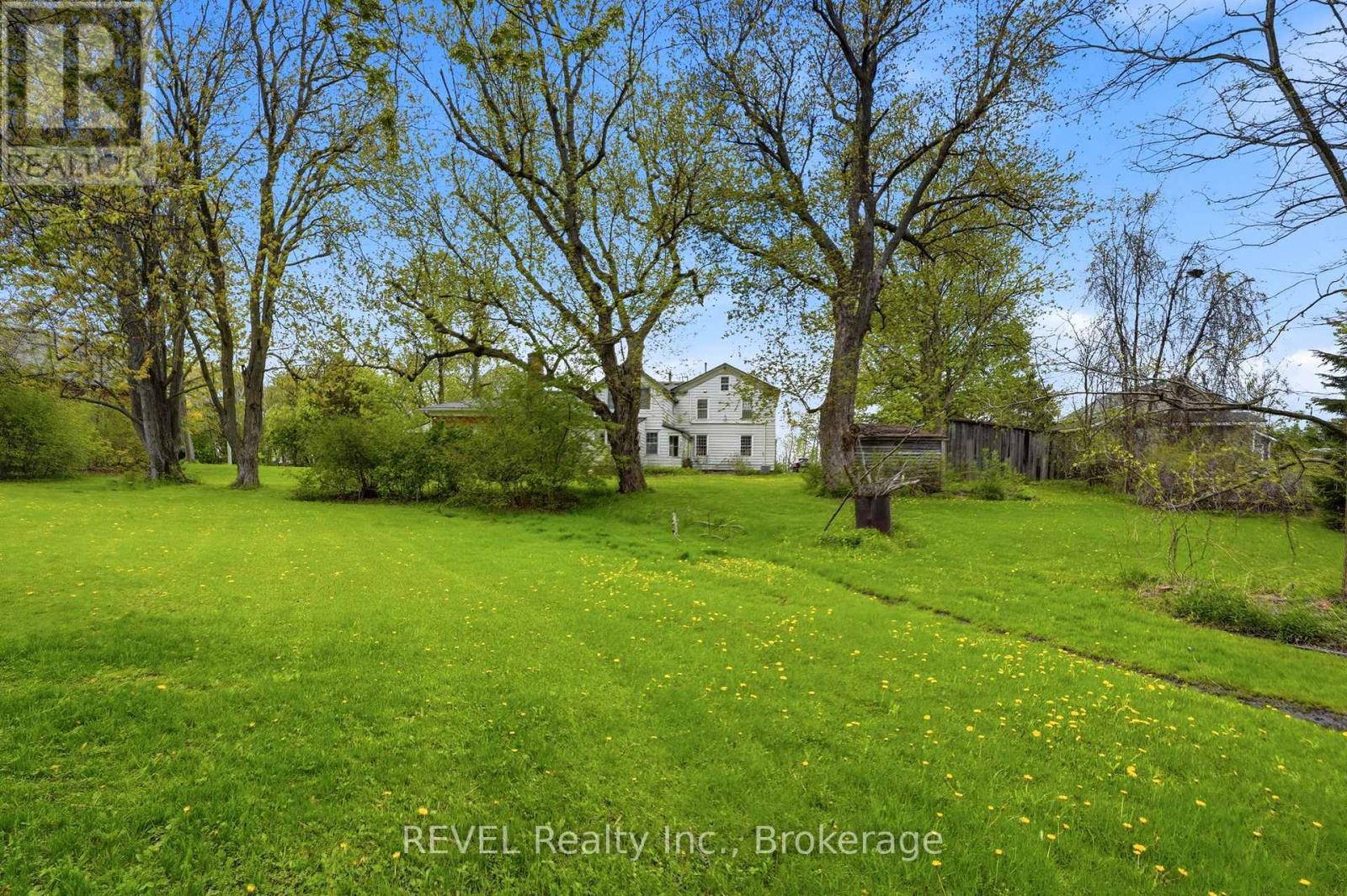 2376 CENTRE STREET - 30