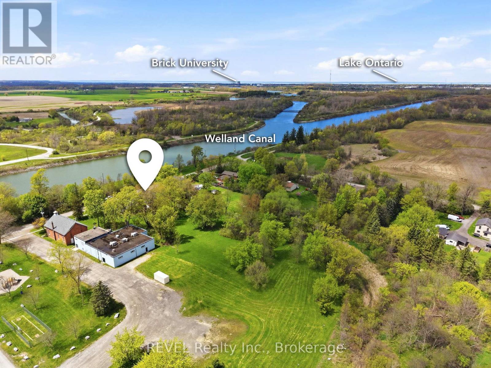 2376 CENTRE STREET - 32