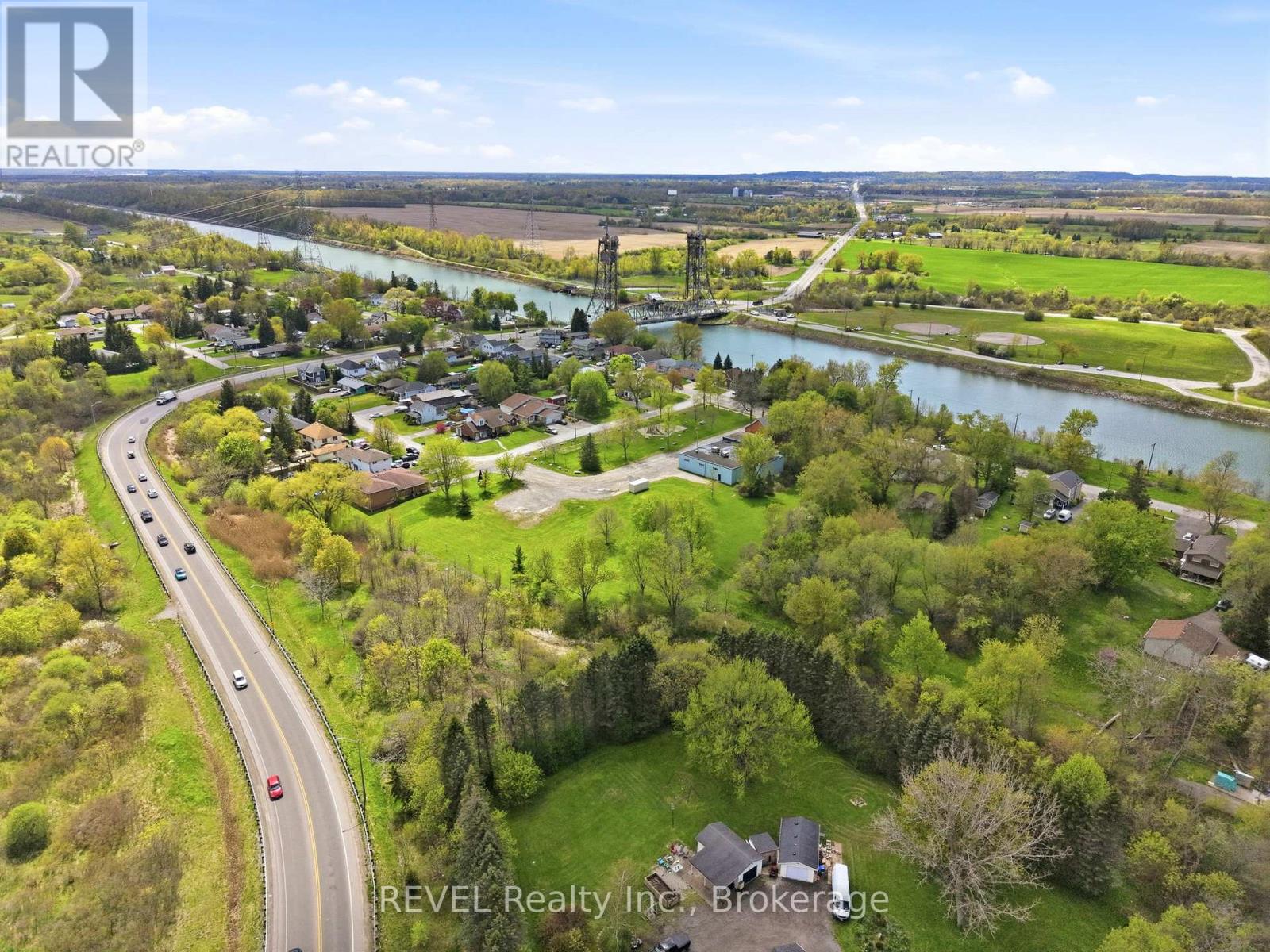2376 CENTRE STREET - 38