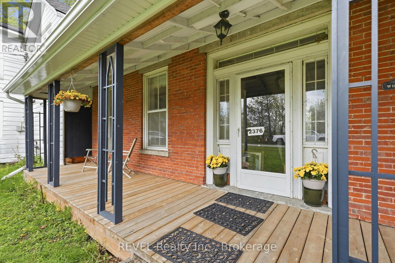 2376 CENTRE STREET - 4