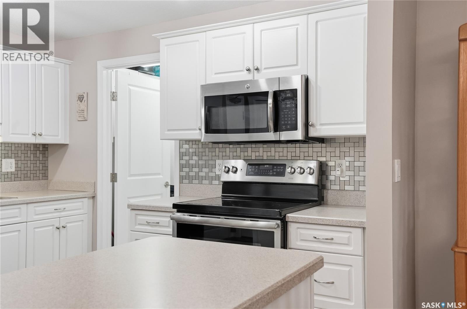 #504 2221 Adelaide STREET - 11