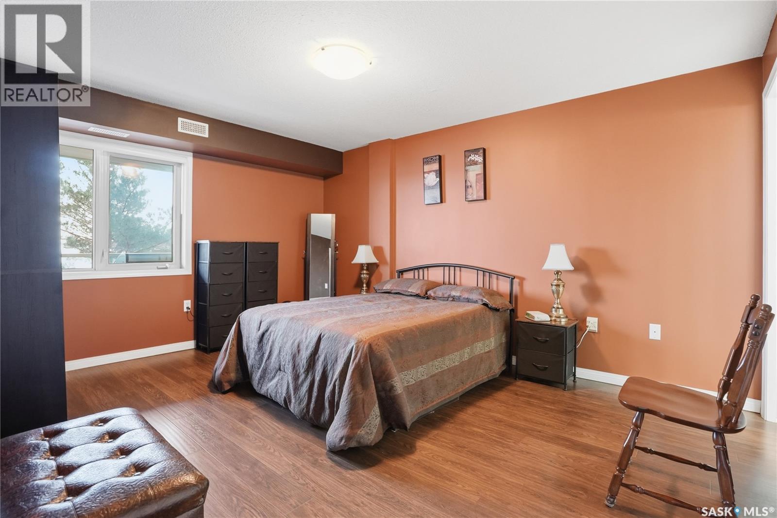 #504 2221 Adelaide STREET - 19