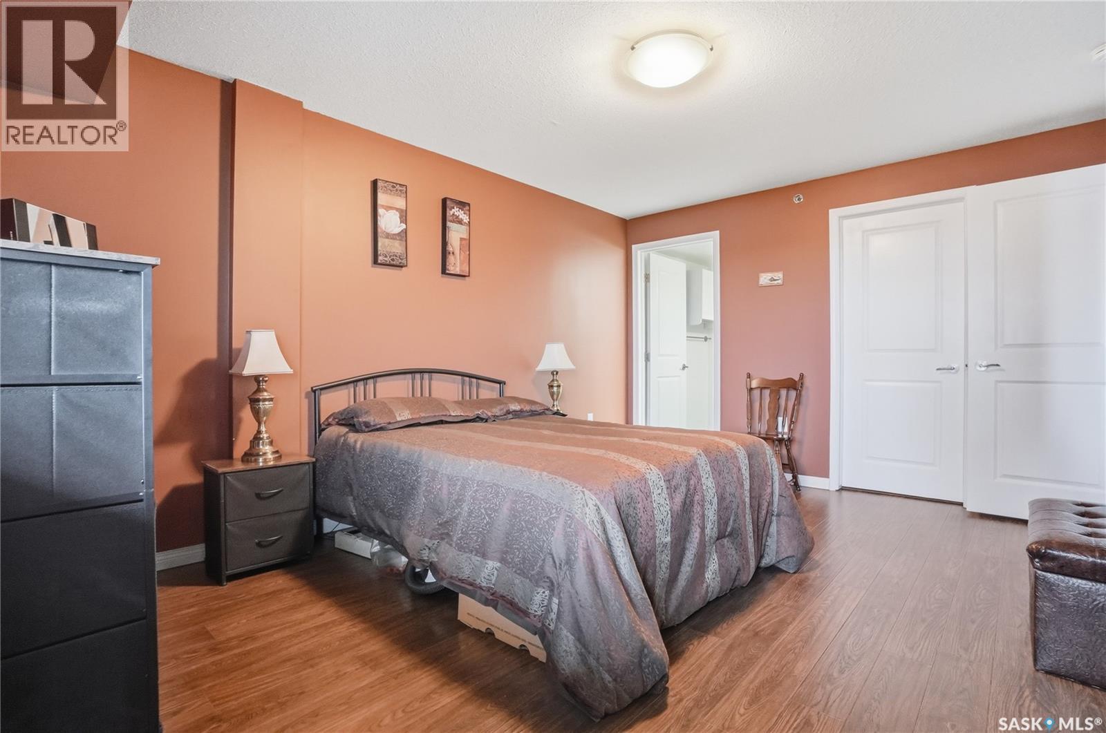 #504 2221 Adelaide STREET - 21